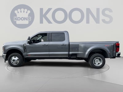 2027 Ford F-350SD Lariat