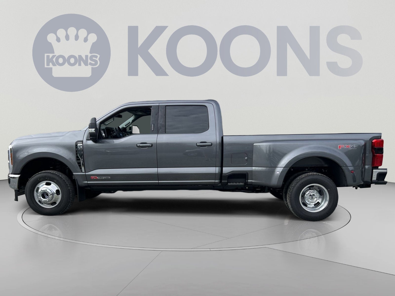 2027 Ford F-350SD Lariat