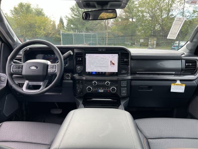 2027 Ford F-350SD Lariat