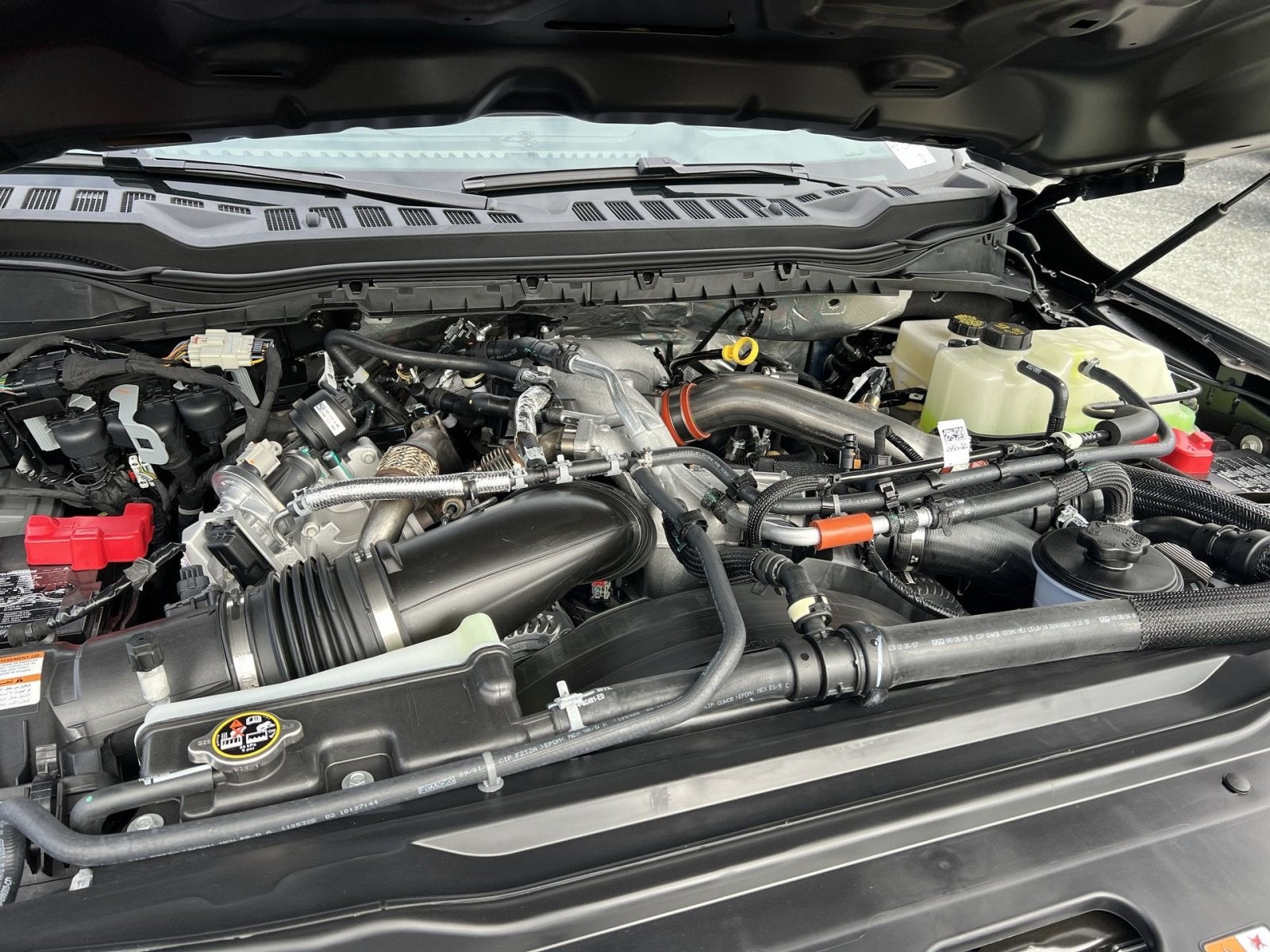 2027 Ford F-350SD Lariat