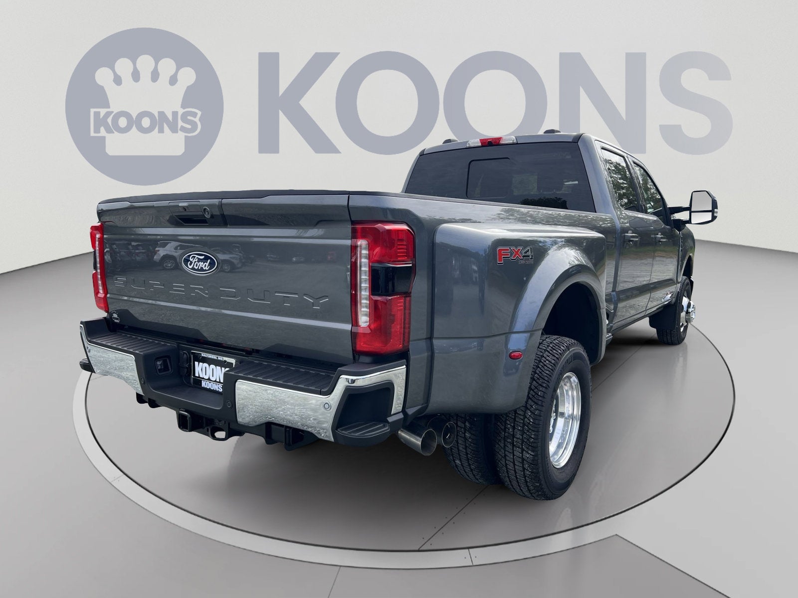 2027 Ford F-350SD Lariat