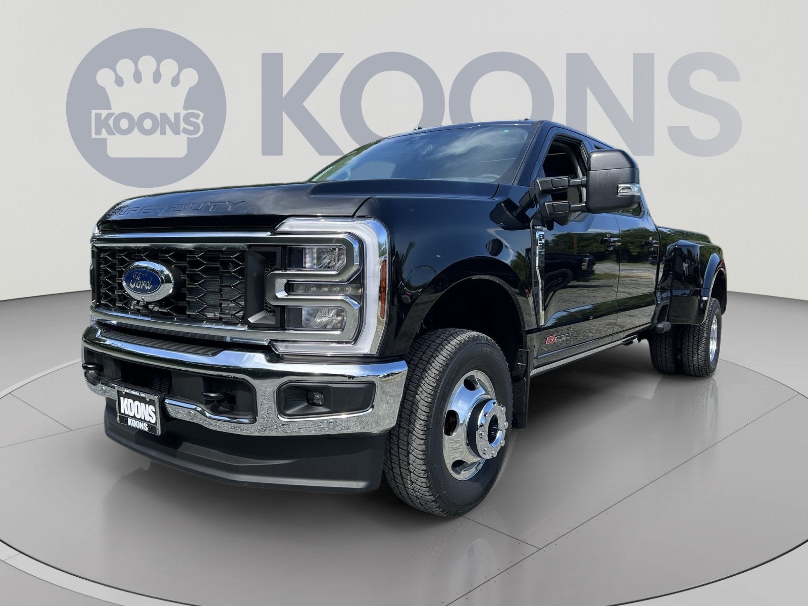 2026 Ford F-350SD Lariat