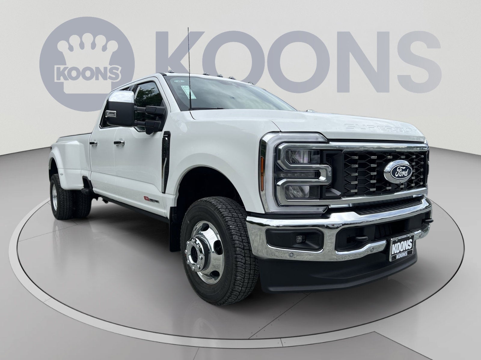 2027 Ford F-350SD Lariat