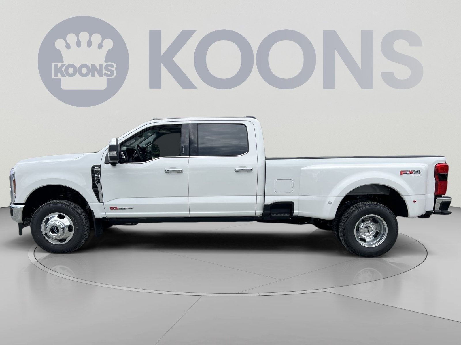 2027 Ford F-350SD Lariat