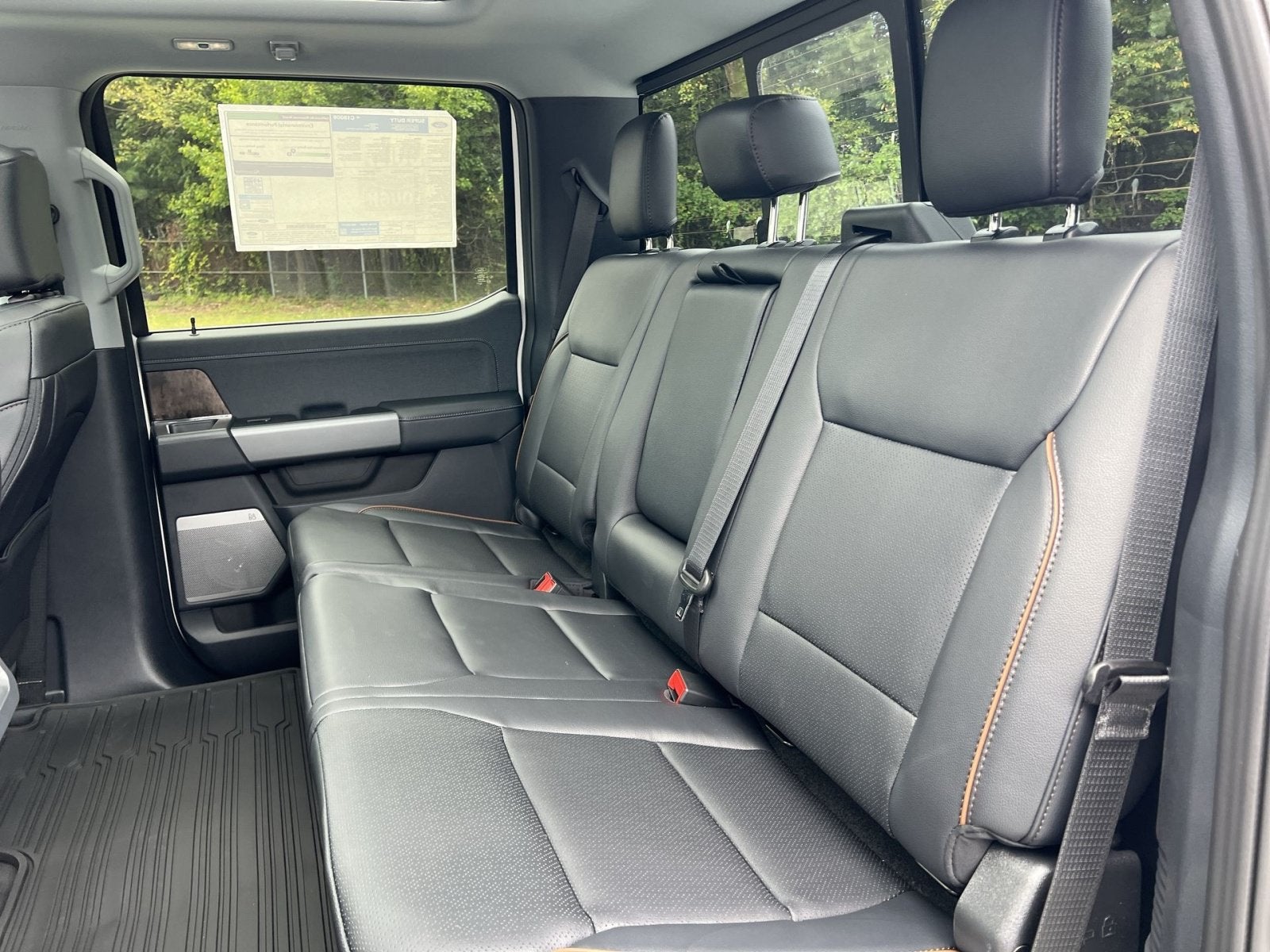 2027 Ford F-350SD Lariat