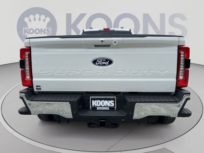 2027 Ford F-350SD Lariat
