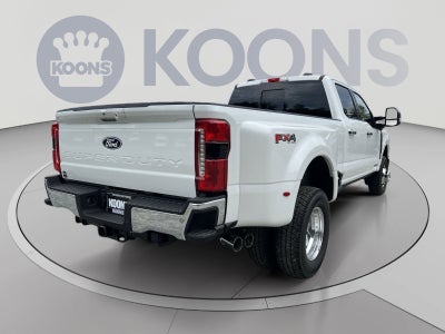 2027 Ford F-350SD Lariat