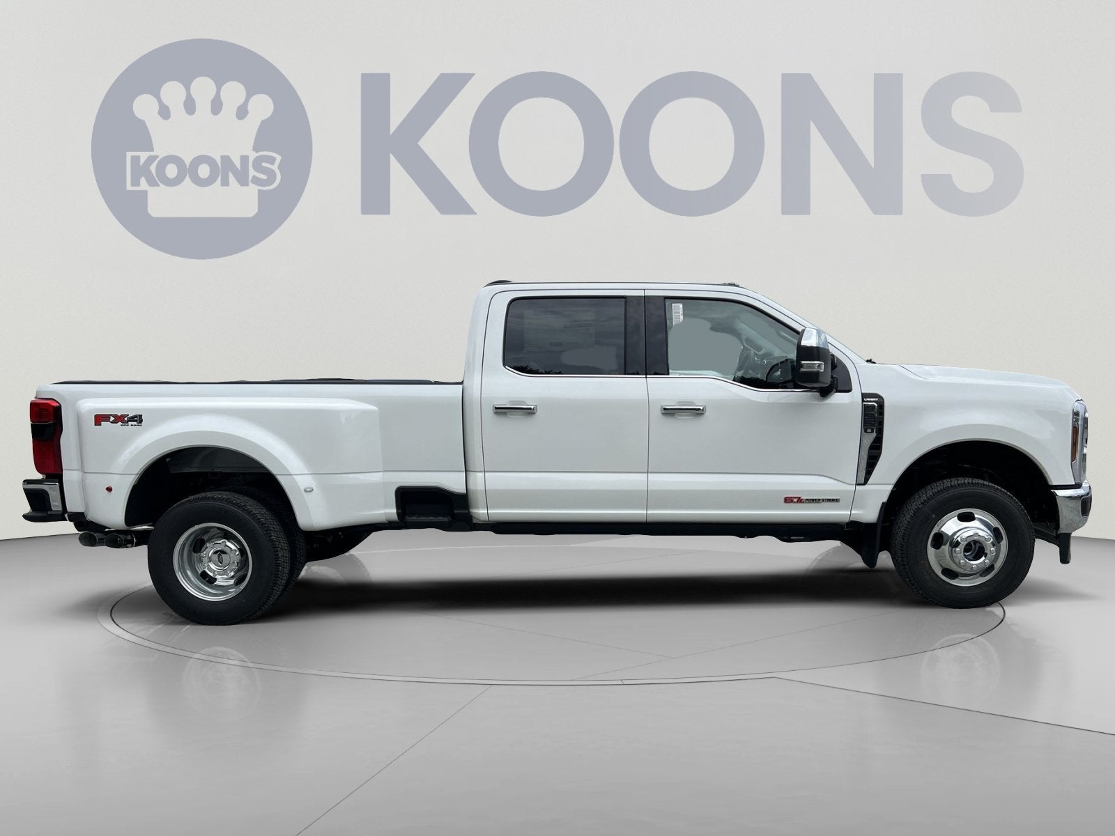 2027 Ford F-350SD Lariat