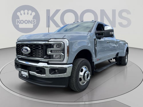 2027 Ford F-350SD Lariat