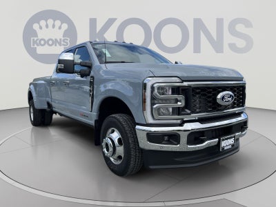 2027 Ford F-350SD Lariat