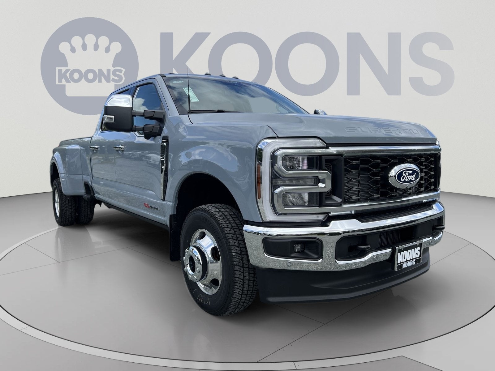 2027 Ford F-350SD Lariat