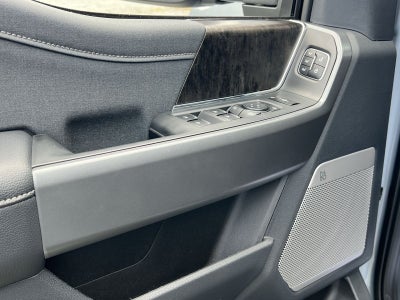 2027 Ford F-350SD Lariat