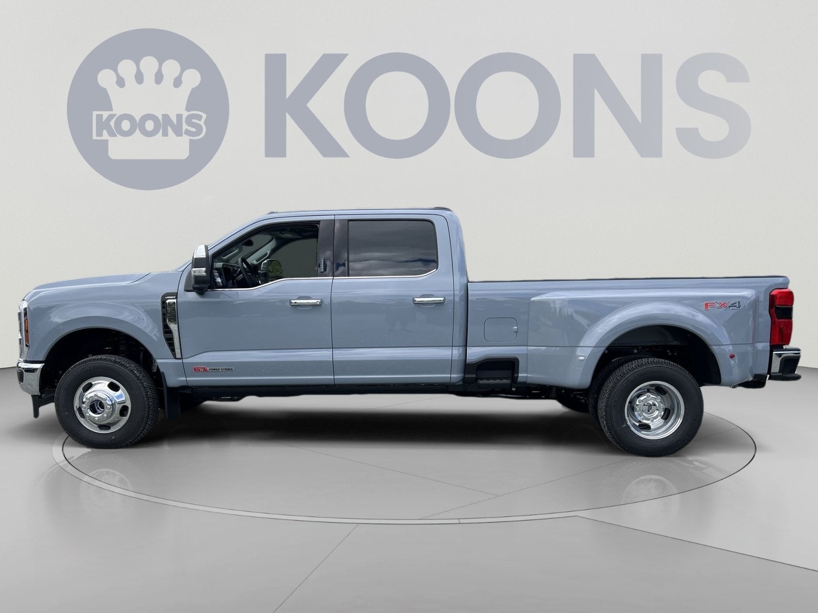2027 Ford F-350SD Lariat