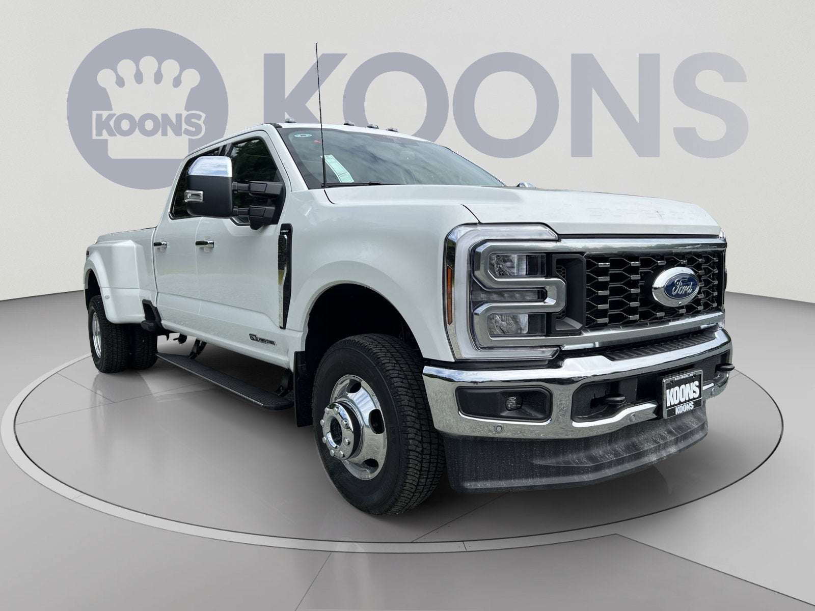2026 Ford F-350SD Lariat