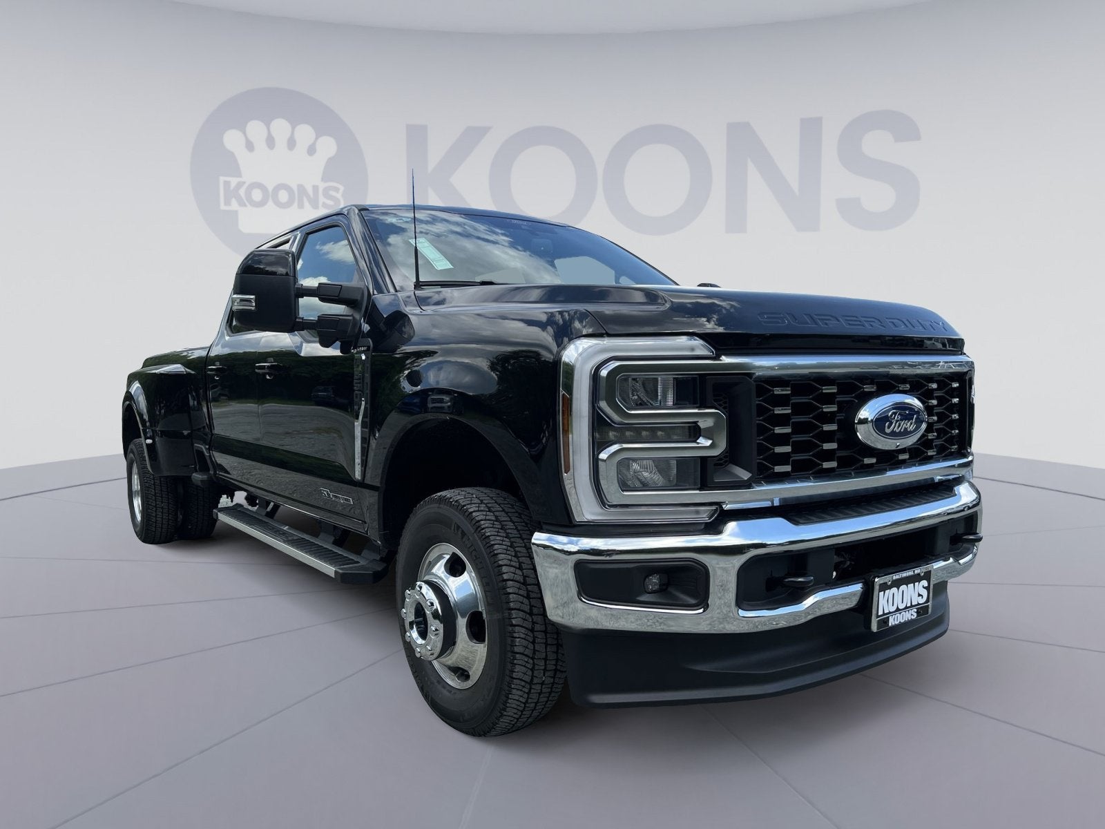 2026 Ford F-350SD Lariat