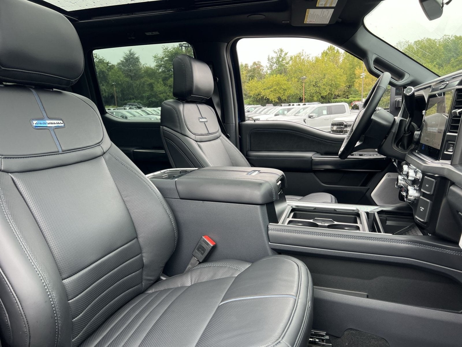 2027 Ford F-450SD Platinum