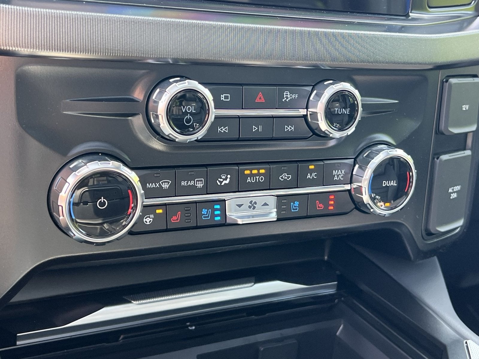 2026 Ford F-450SD Platinum