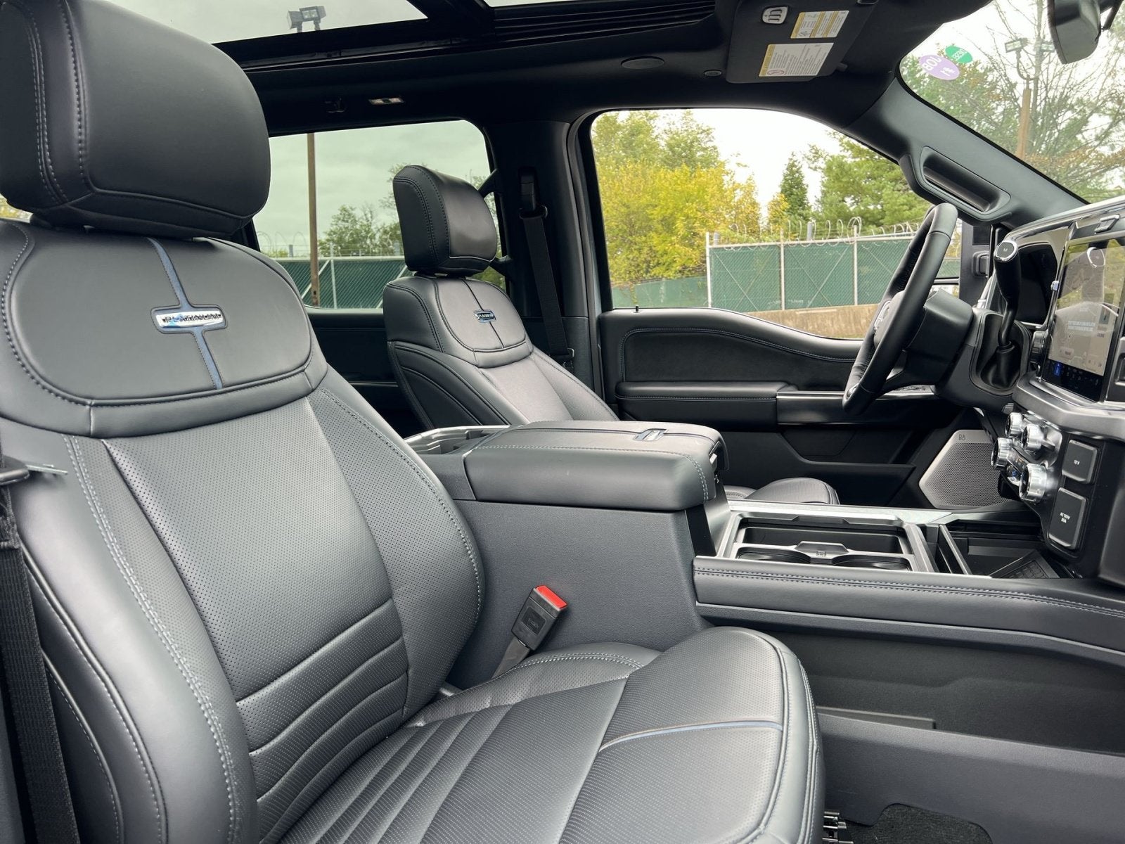 2027 Ford F-450SD Platinum
