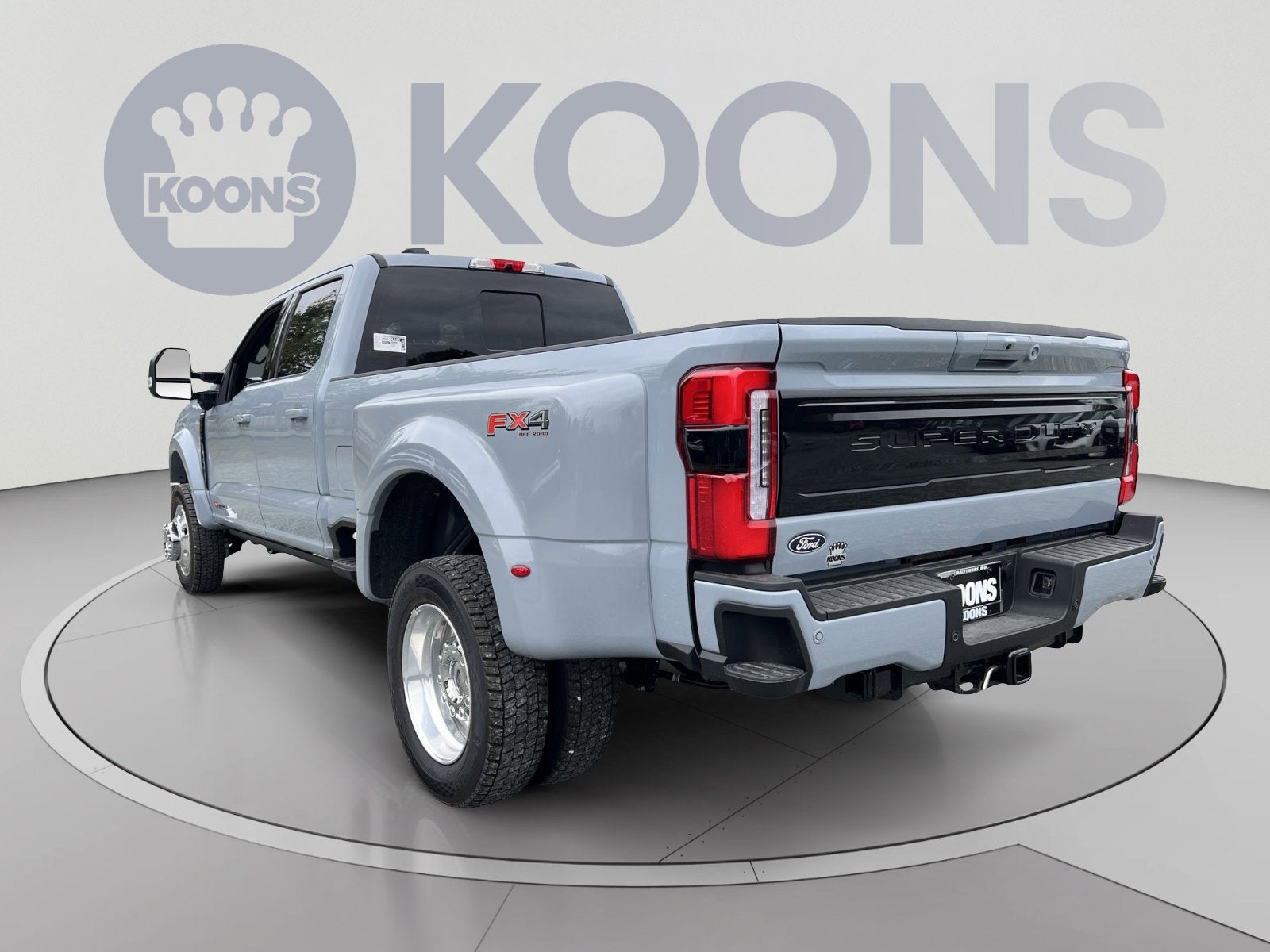2027 Ford F-450SD Platinum