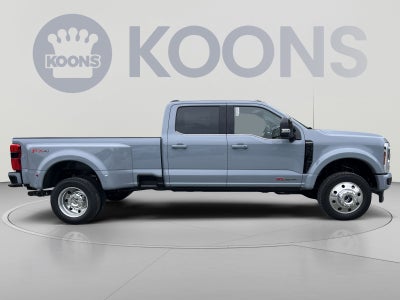 2027 Ford F-450SD Platinum