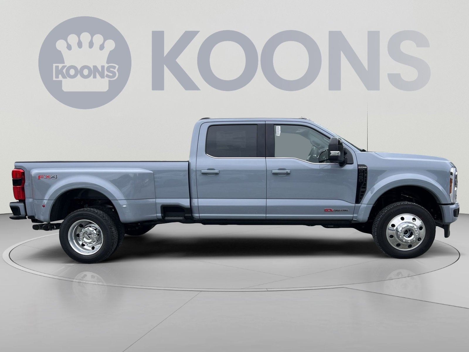2027 Ford F-450SD Platinum