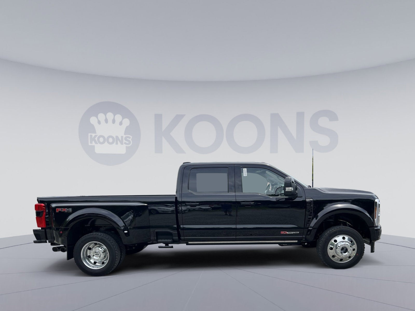 2026 Ford F-450SD Platinum