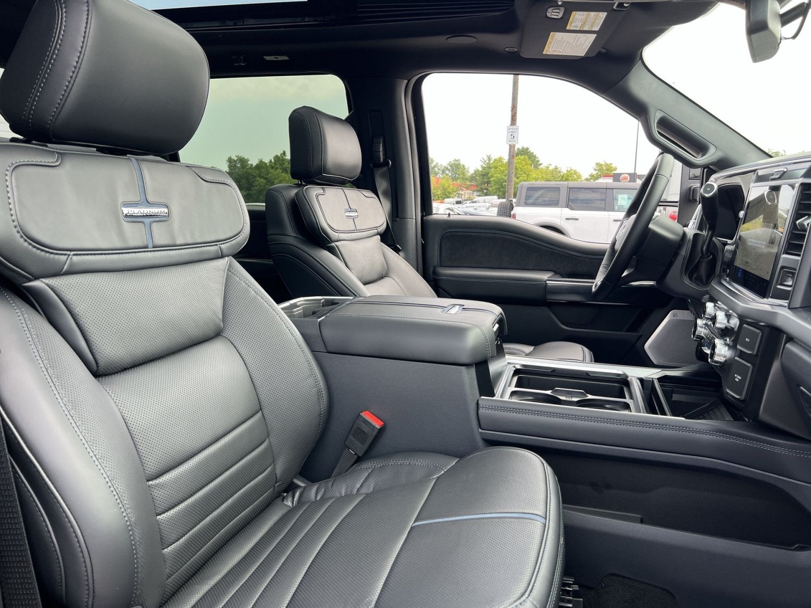 2026 Ford F-450SD Platinum