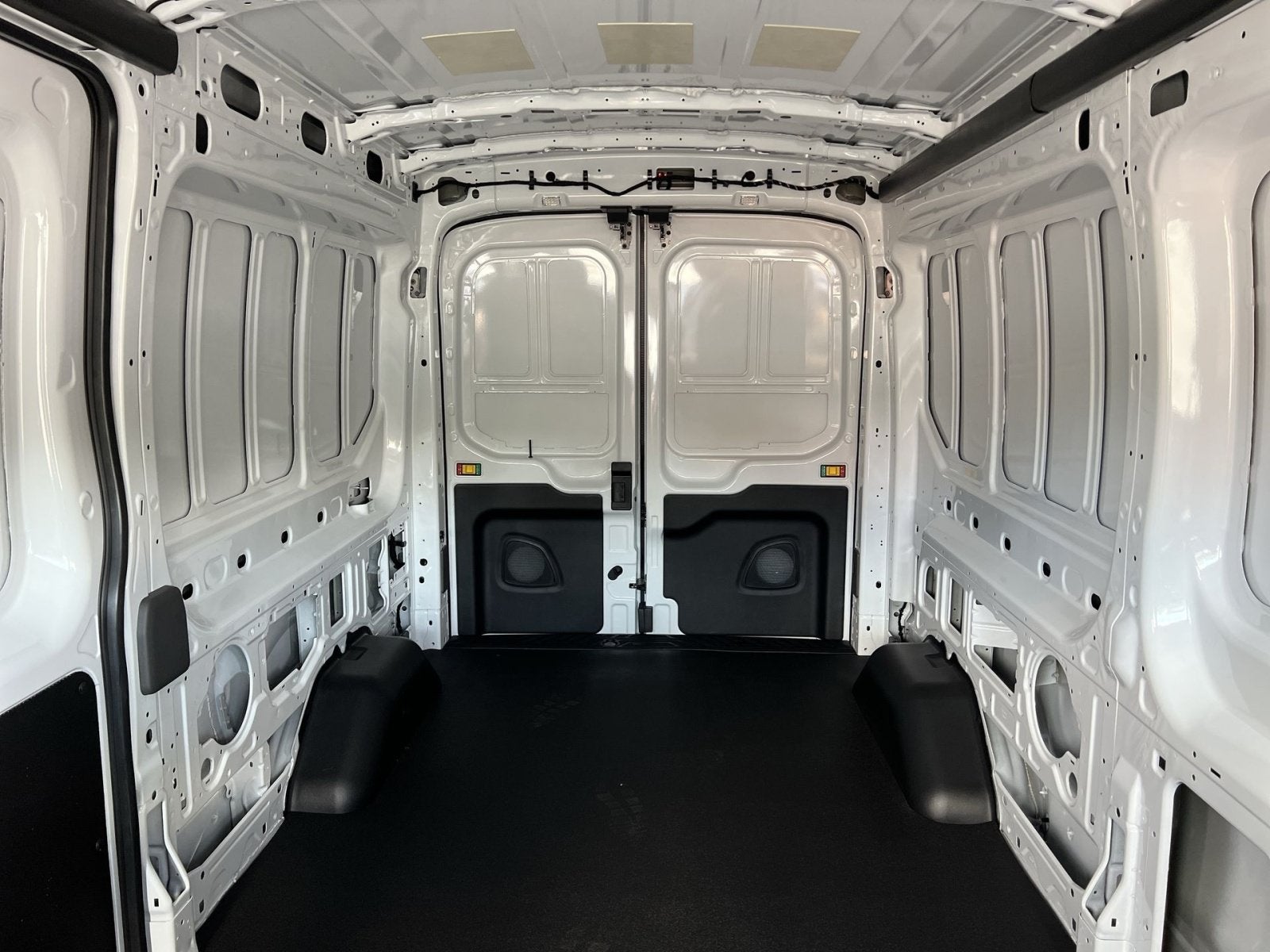 2027 Ford Transit-250 Base
