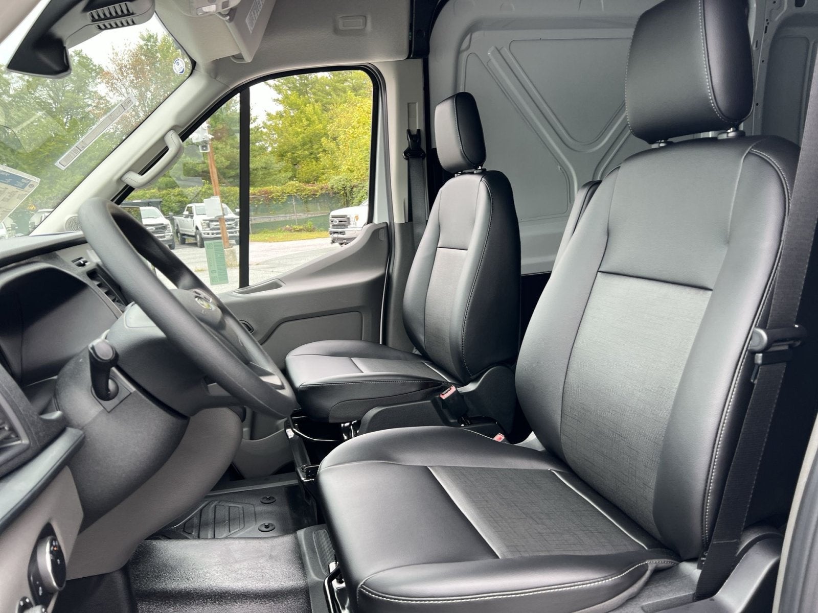2027 Ford Transit-250 Base