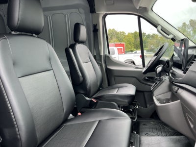 2027 Ford Transit-250 Base