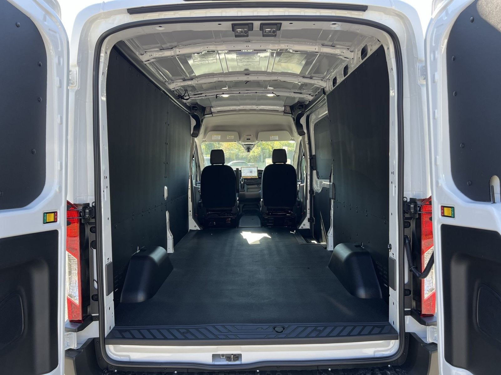 2027 Ford Transit-250 Base