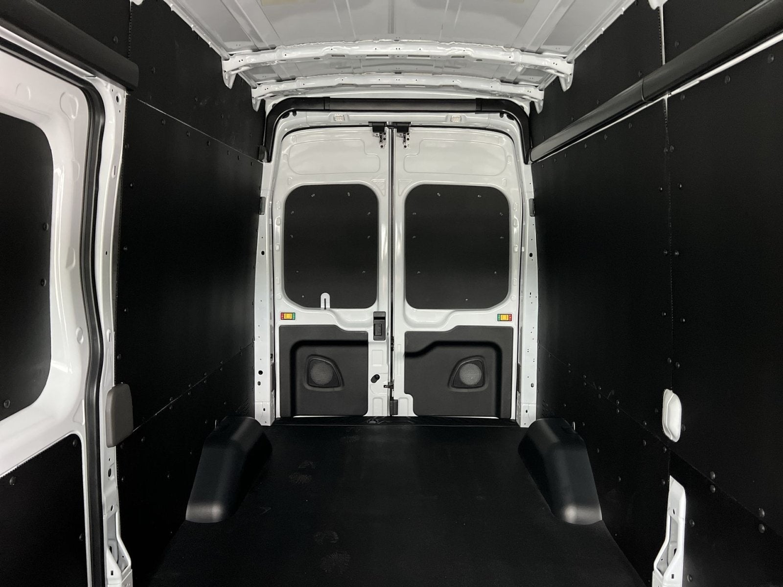 2027 Ford Transit-250 Base