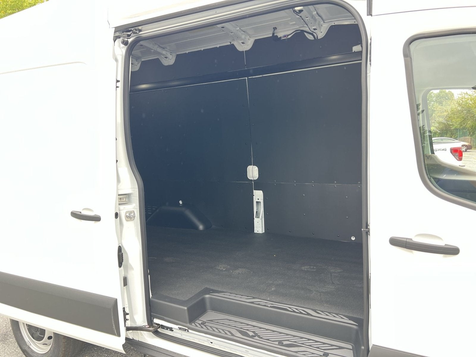 2027 Ford Transit-250 Base