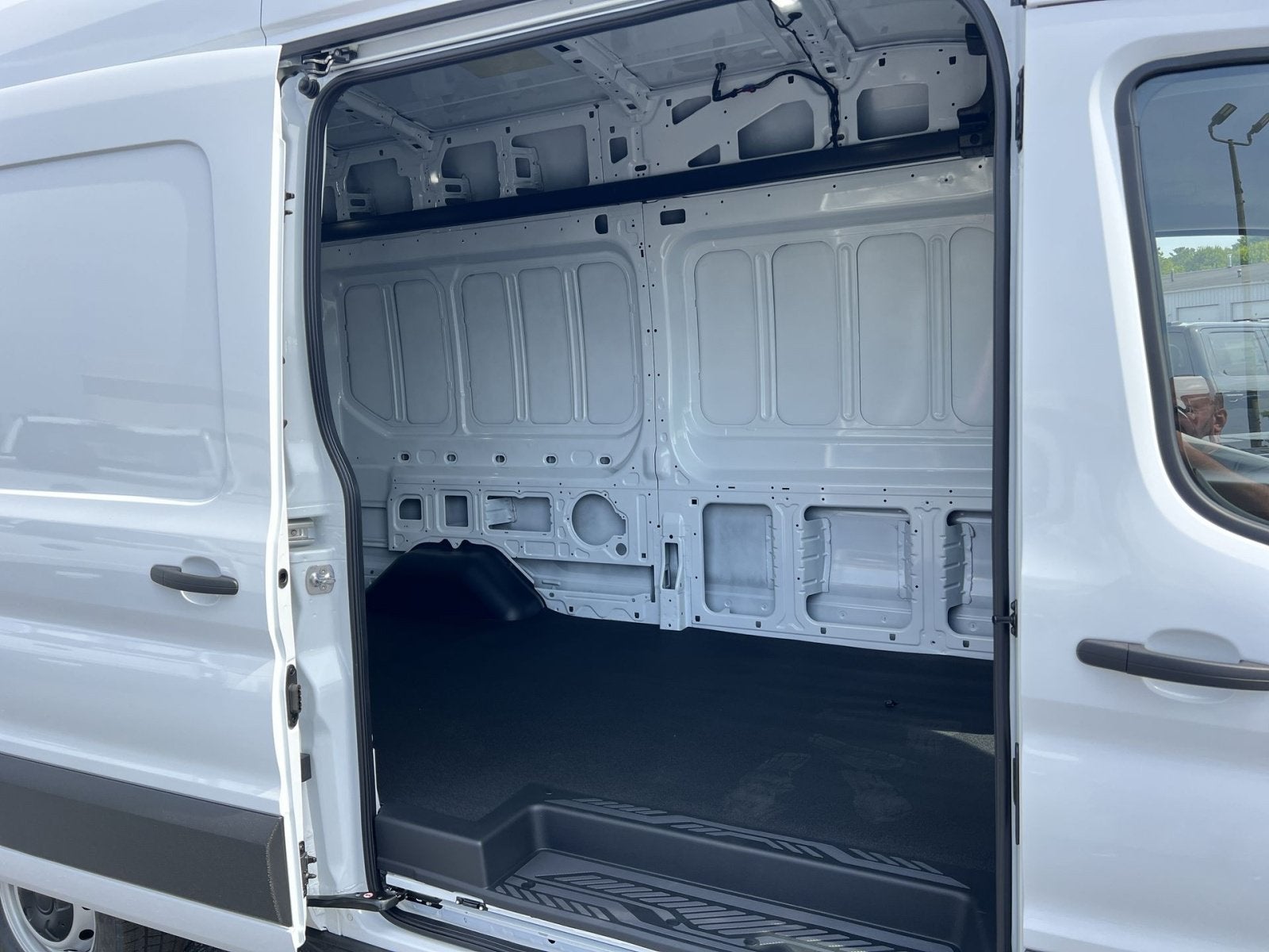 2027 Ford Transit-250 Base