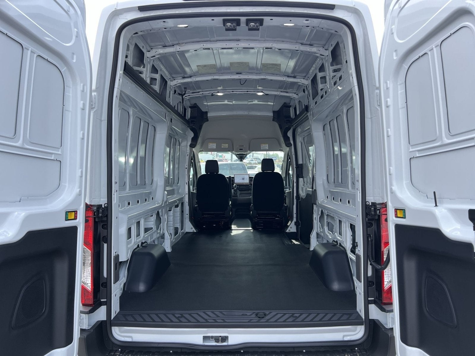 2027 Ford Transit-250 Base