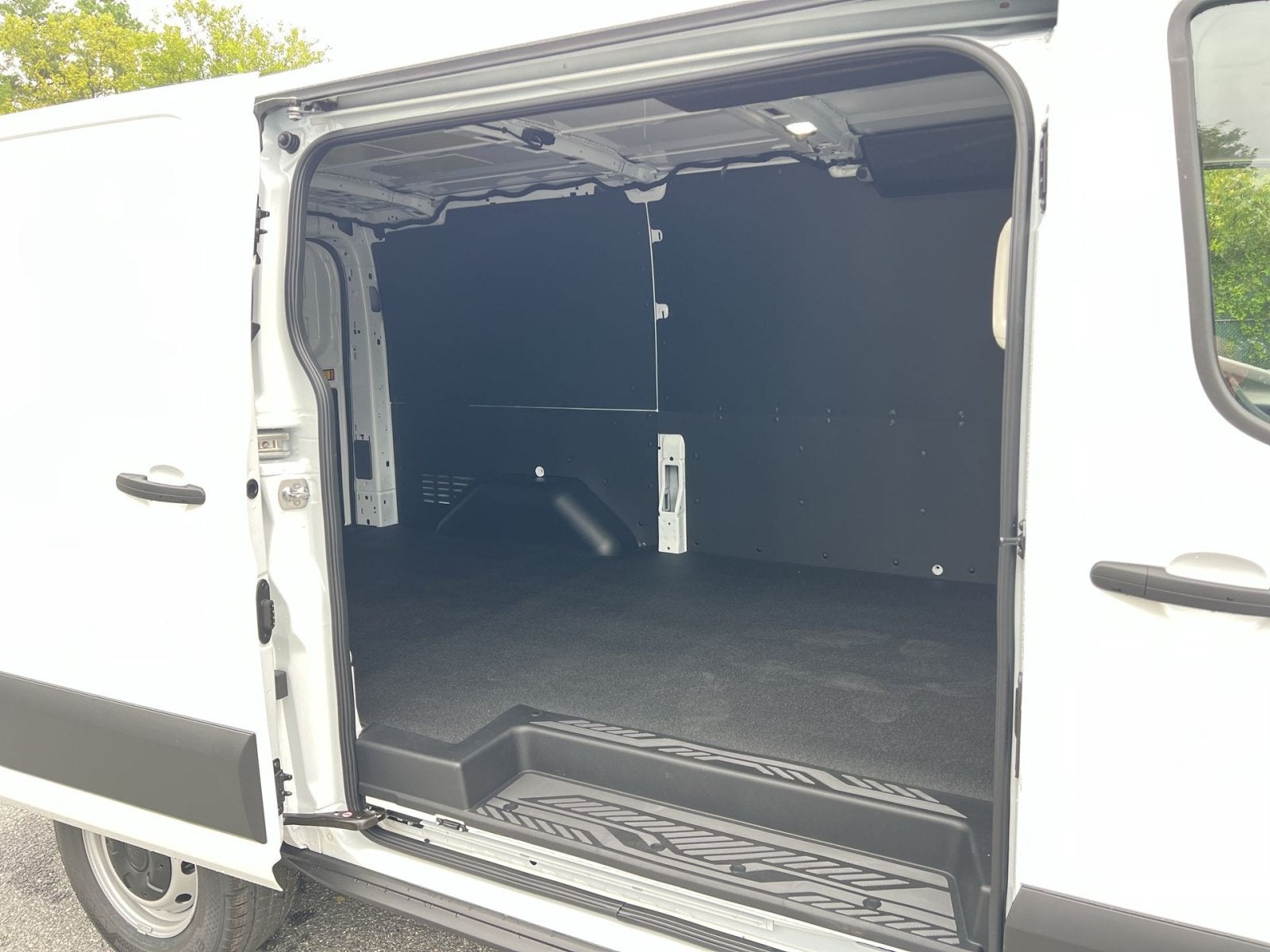 2027 Ford Transit-250 Base