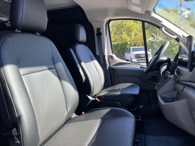 2027 Ford Transit-250 Base