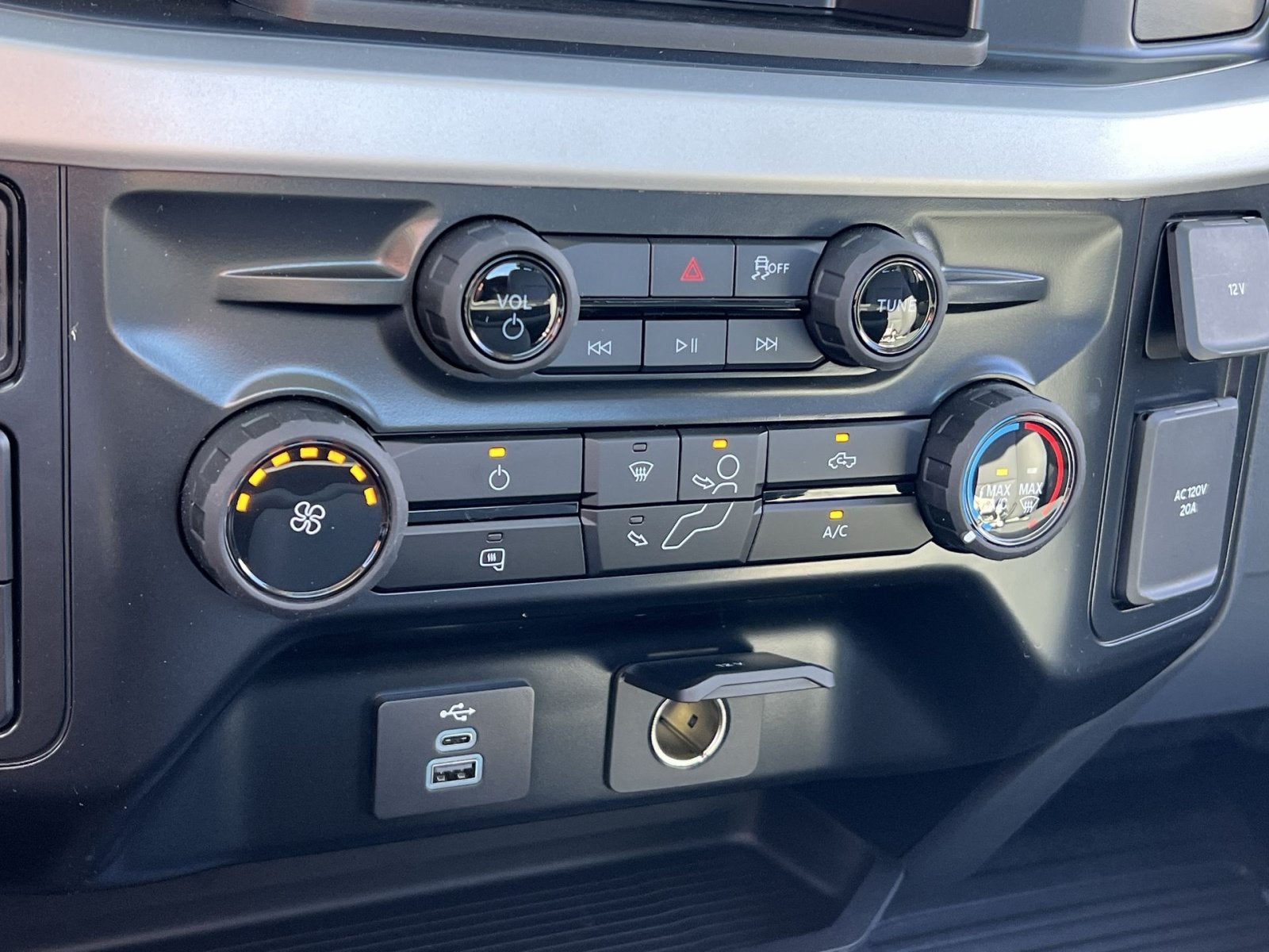 2027 Ford F-250SD XL